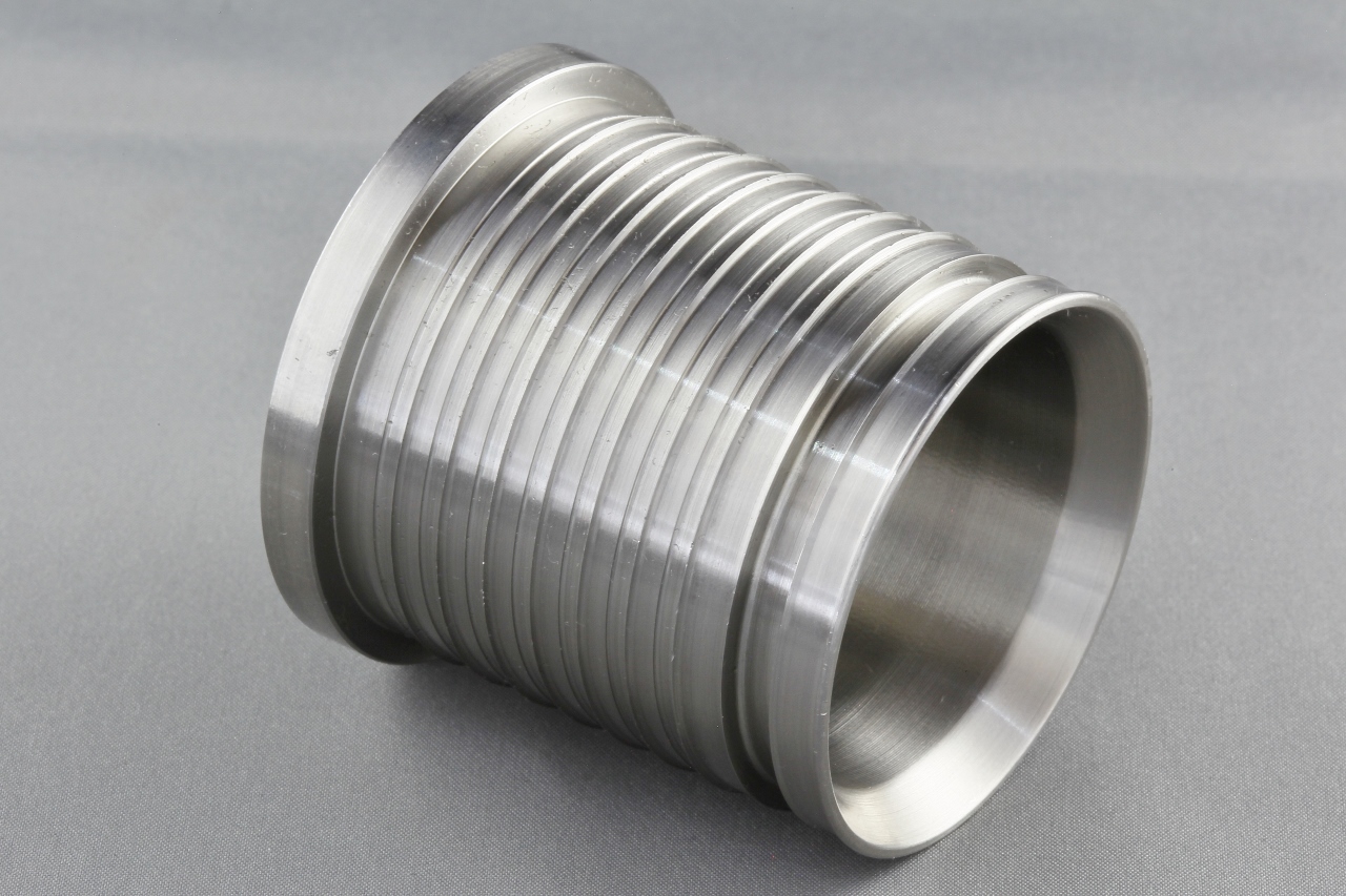 ステンレス｜切削加工事例｜難削材・ステンレスの切削加工 株式会社タカヤマ