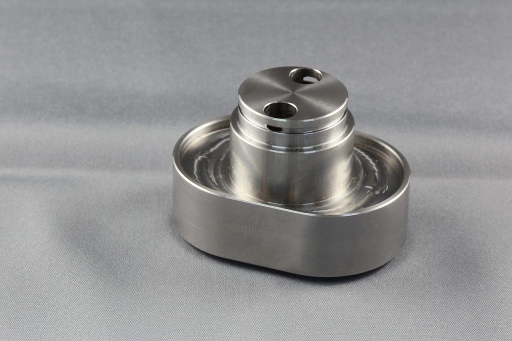 ステンレス｜切削加工事例｜難削材・ステンレスの切削加工 株式会社タカヤマ